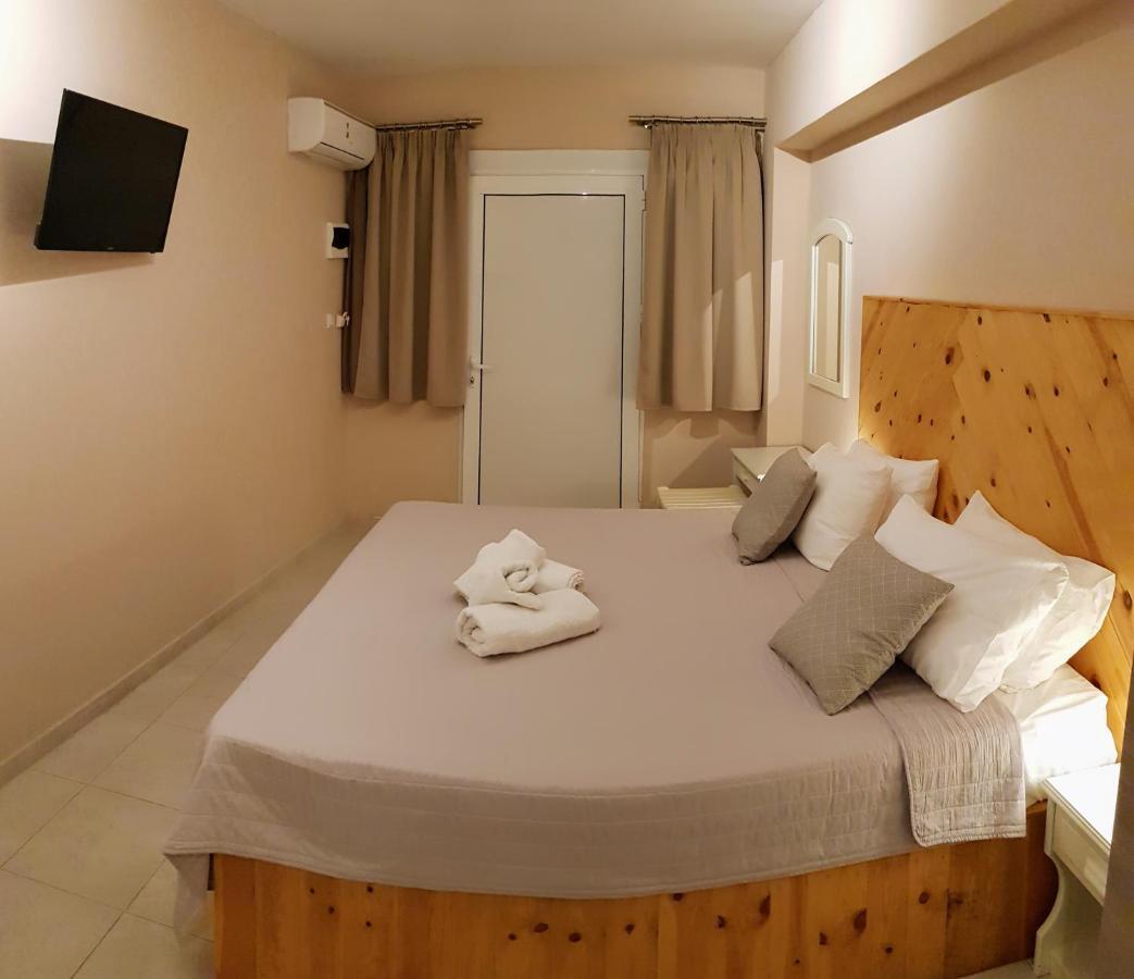 Anemos Hotel Polychrono Buitenkant foto